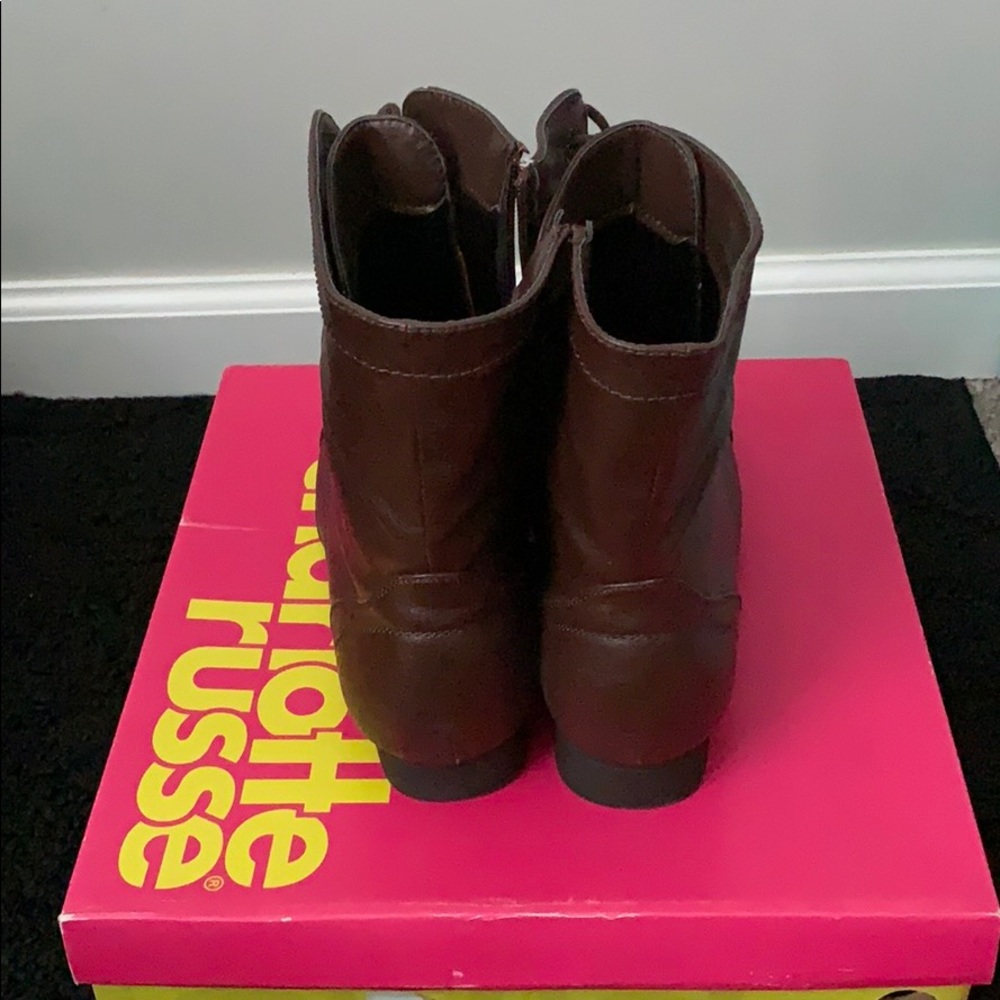 Boots - Picture 3 of 6